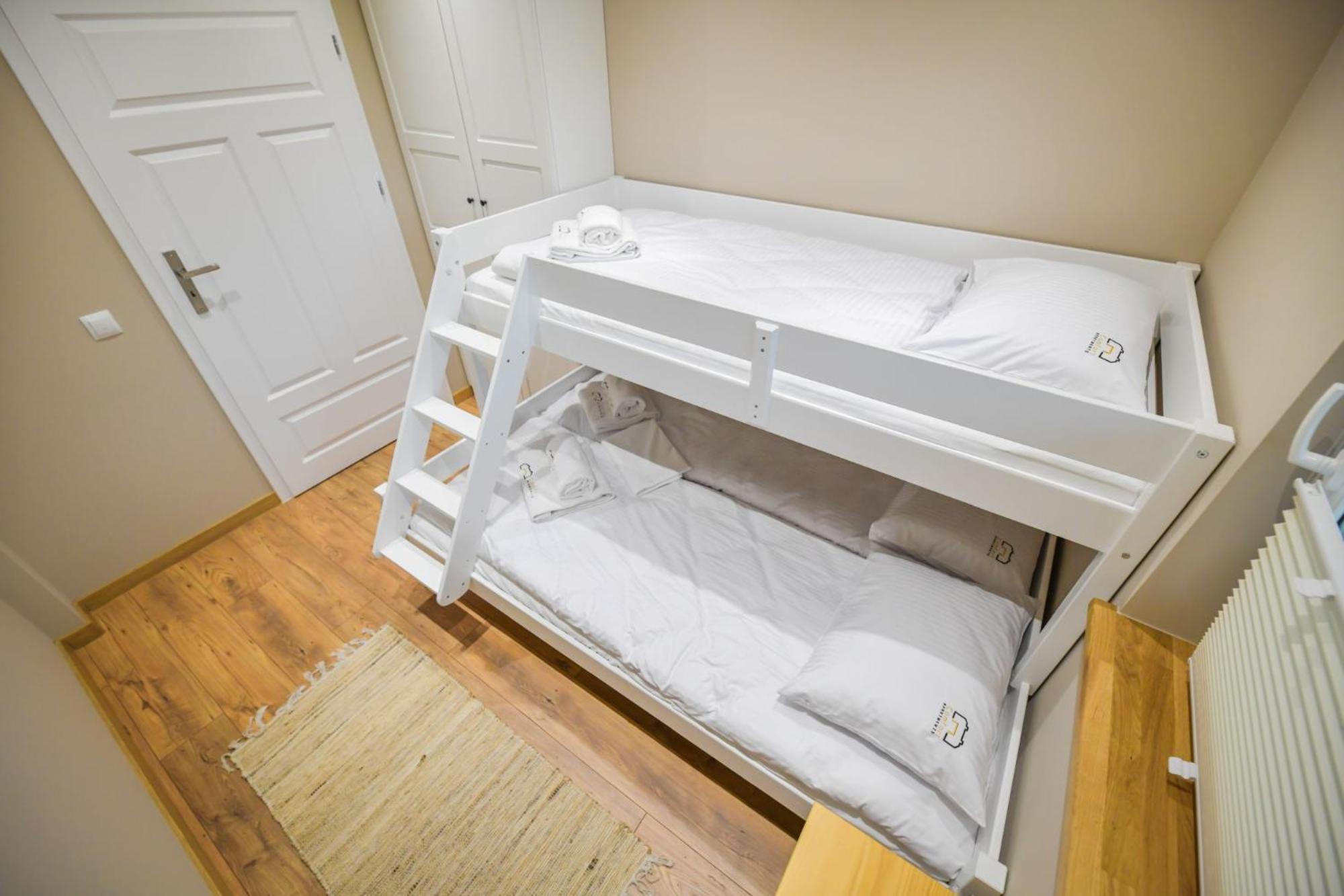 Comfort Apartments Освиенцим Екстериор снимка