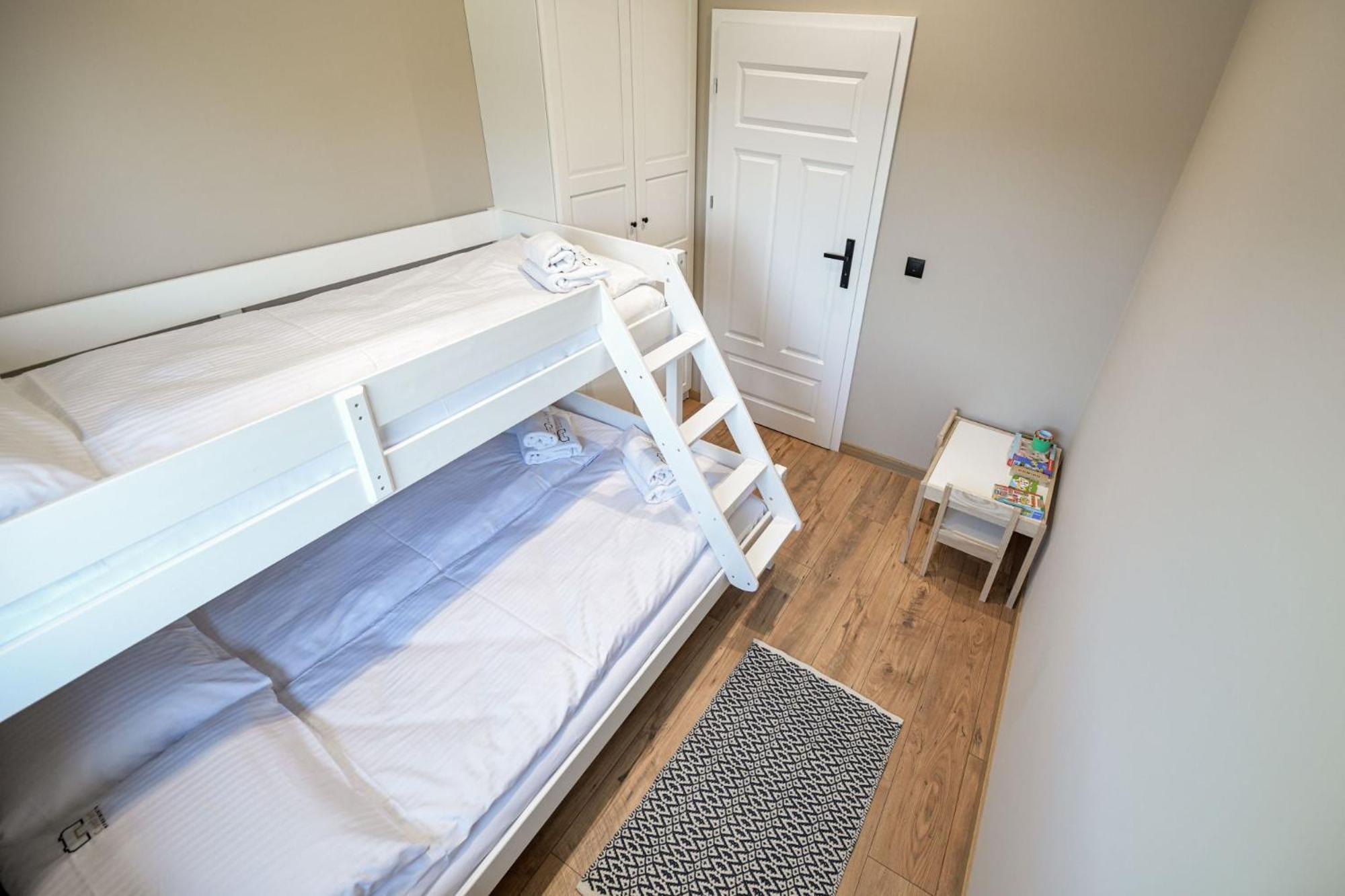 Comfort Apartments Освиенцим Екстериор снимка