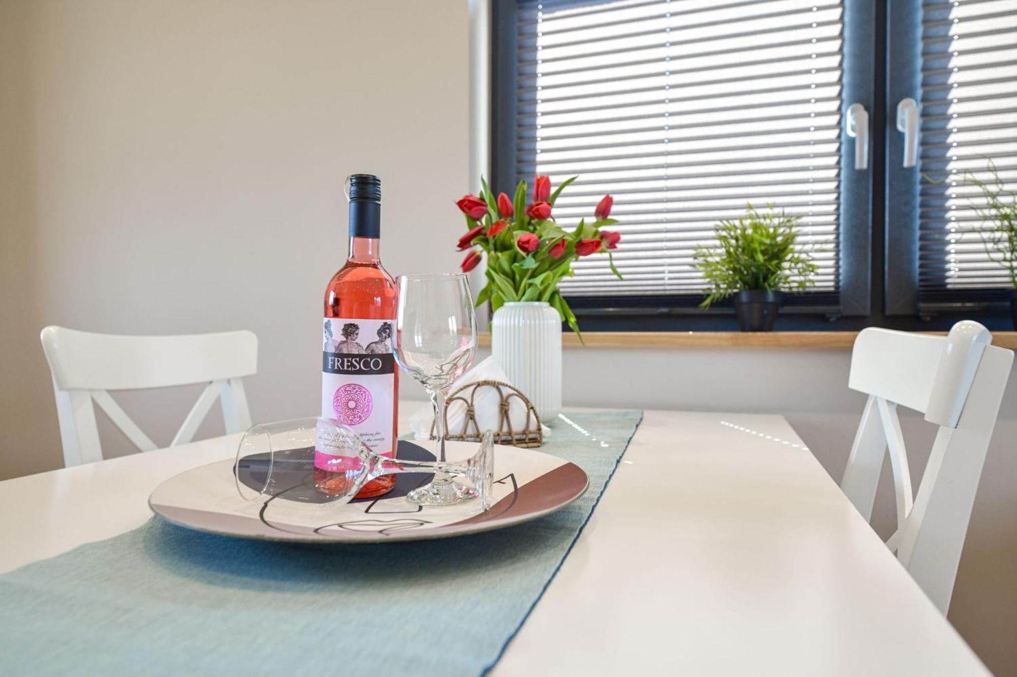 Comfort Apartments Освиенцим Екстериор снимка