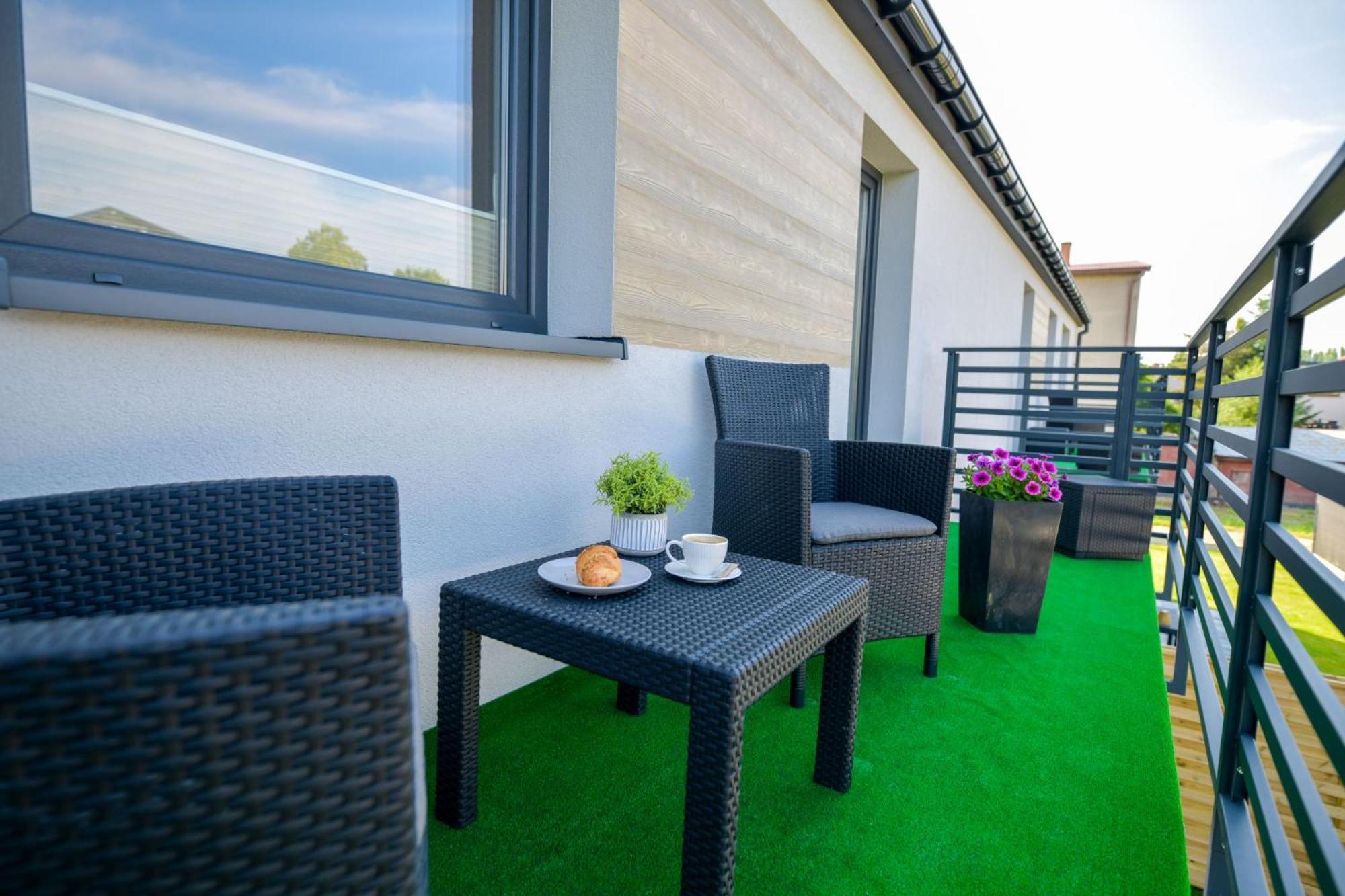 Comfort Apartments Освиенцим Екстериор снимка